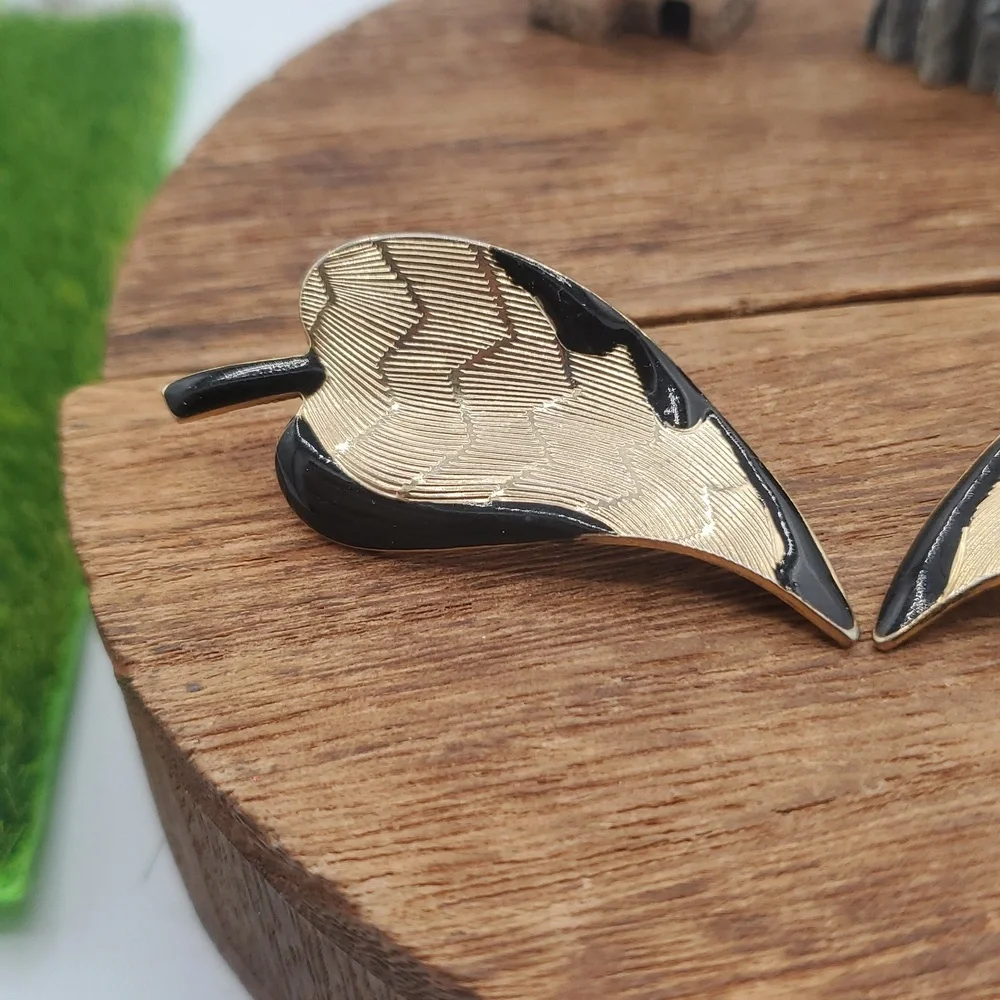 Elegant Gold Tone and Black Leaf Earrings E184 For Pierced Ears